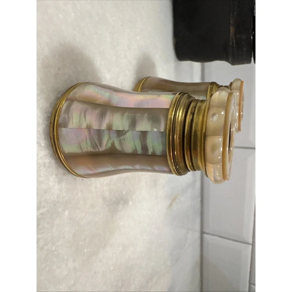 LeMaire FI Paris Vintage Opera Glasses/caseMother of Pearl 1850-1900 EraOLA0058